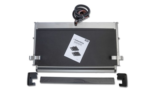 Thule slide out step - out,